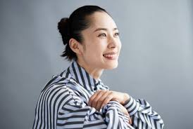 深津絵里を最近見ない?その理由と話題の事実婚・現在の活動に迫る!