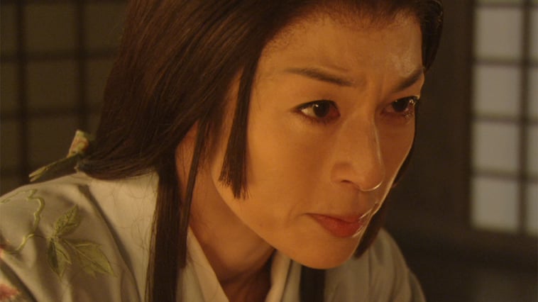 鈴木保奈美がテレビから消えた理由とは?干された噂と現在の仕事・離婚後の生活も徹底解説
